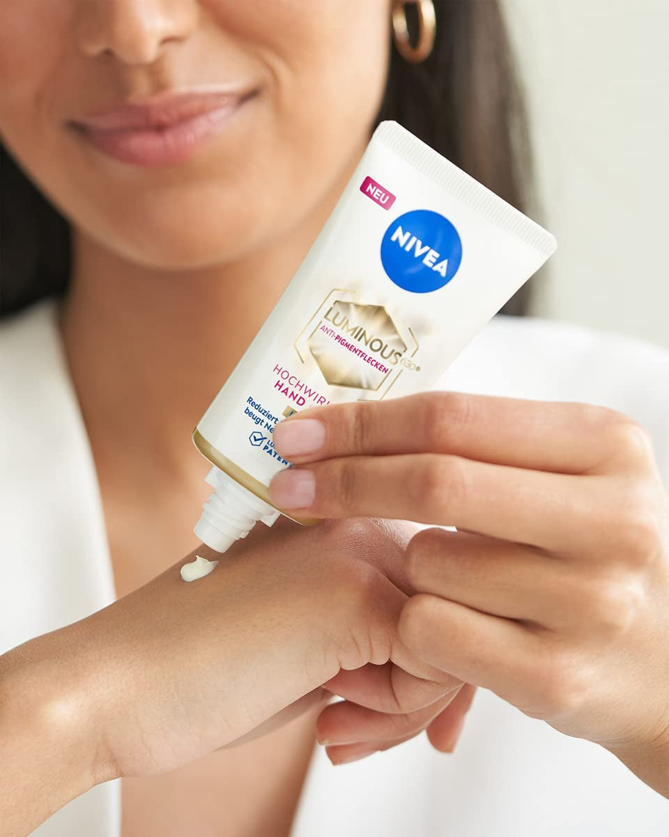 NIVEA Luminous 630 Hand Creme LSF15 (50 Ml), Pflegecreme Reduziert Pigmentflecken Und Beugt Der Neuentstehung Vor, Hochwirksame Anti-Pigmentflecken Creme Für Die Hände