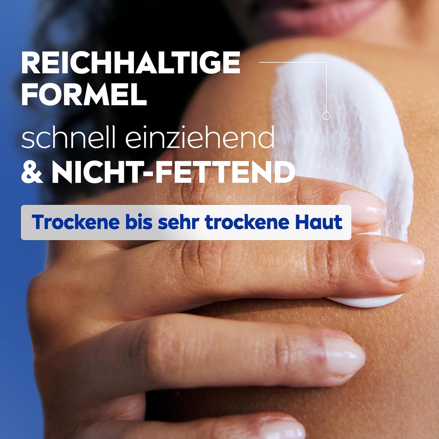NIVEA Reichhaltige Body Milk, Intensiv Pflegende Körpercreme Mit Purem Hyaluron, Mandelöl Und Tiefenpflege Serum, Lotion Für Trockene Haut (625 Ml)